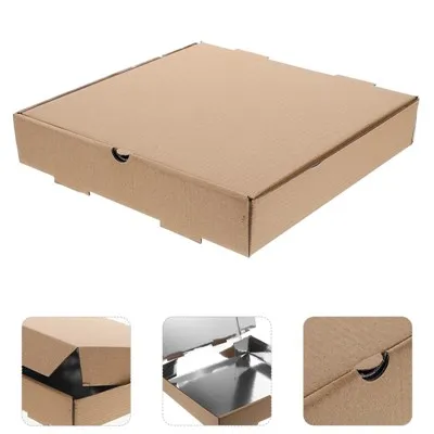 علبة بيتزا معزولة